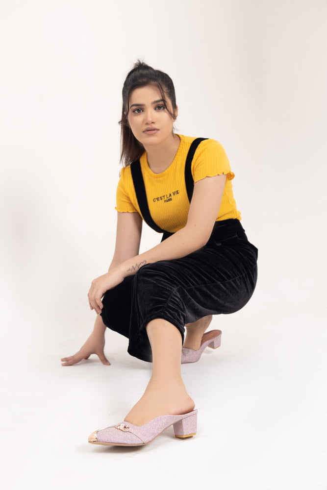 Chamki Thokar Half Open Sneaker