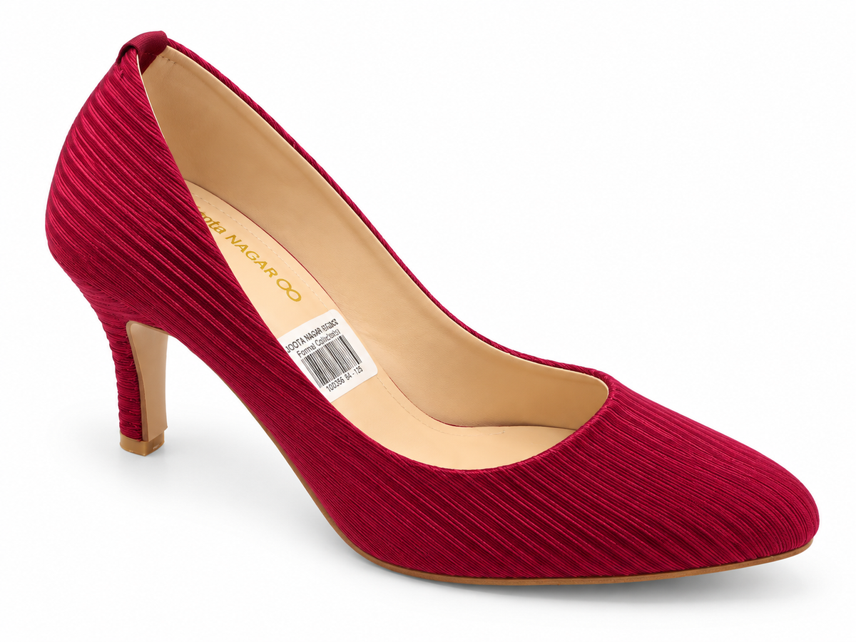 Elegant Ribbed Court Heel