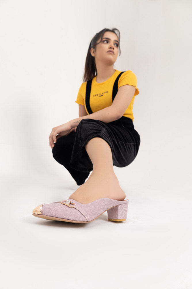 Chamki Thokar Half Open Sneaker