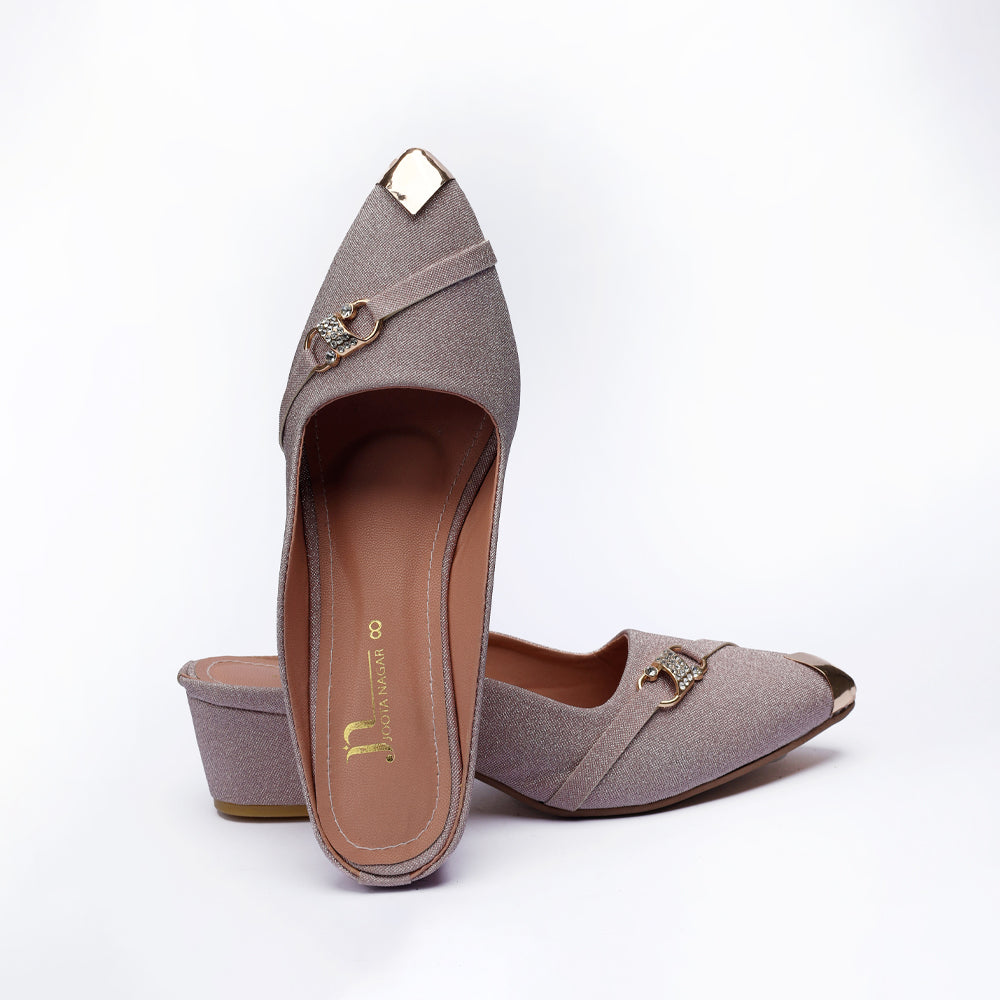 Chamki Thokar Half Open Sneaker